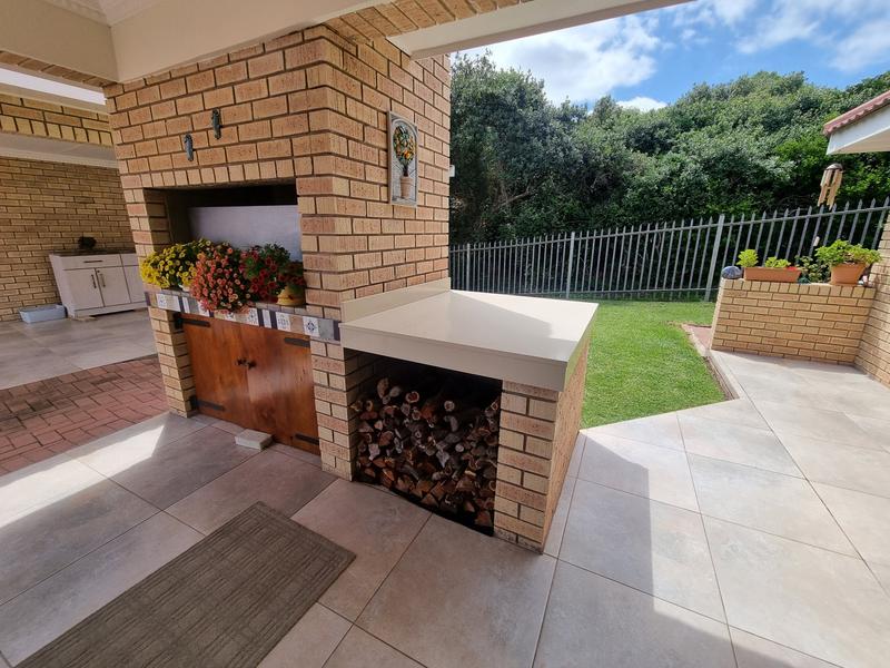 2 Bedroom Property for Sale in Hersham Western Cape